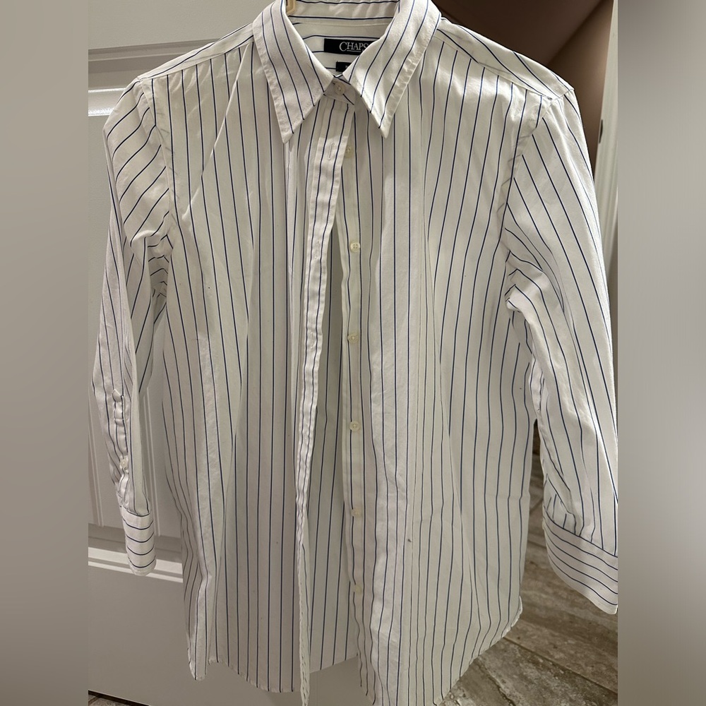 Chaps Women's Non-Iron Shirt- small